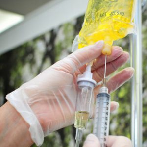 Intravenous vitamin C bag